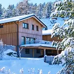 Luxescape-chalet Almzeit-wandern-traumaussicht-sauna-naturschutzgebiet