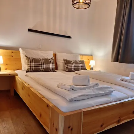 Luxescape-chalet Almzeit-wandern-traumaussicht-sauna-naturschutzgebiet